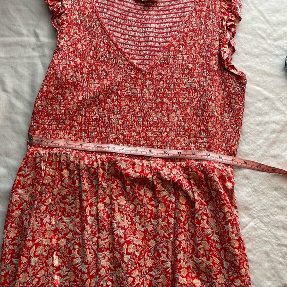 Loft Outlet Red Floral Babydoll dress with ruffled sleeves. Size Medium - Picture 9 of 14